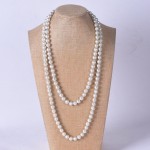 Colier lung modern din perle de sticla AS45AA Perle Alb-Crem pentru Mirese